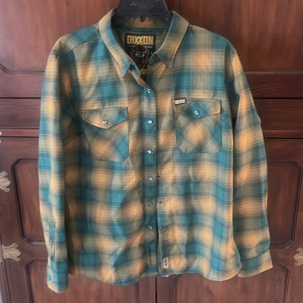 DIXXON Women’s Flannel - The Bison